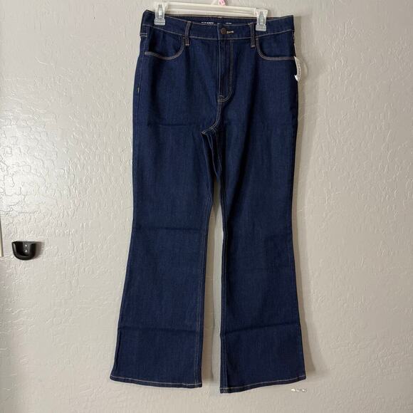 Old Navy Women’s High Rise Wow Flare Jeans, 12 - Picture 1 of 5